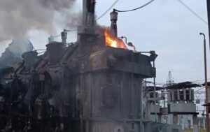 Наслідки російської атаки на енергетичний об'єкт (архівне фото)